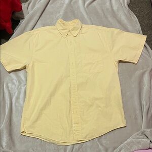 Eddie Bauer Men's Light Yellow Casual Button Down Shirt